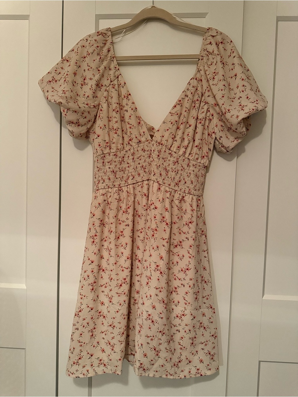 Cream Floral V-Neck Puff Sleeve Mini Dress